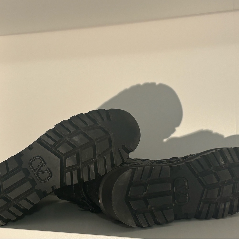 Valentino Garavani Leather Combat Boots - Picture 8 of 8